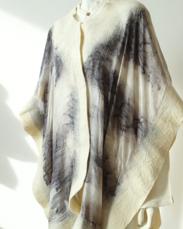Hodvábne poncho (White Grey)